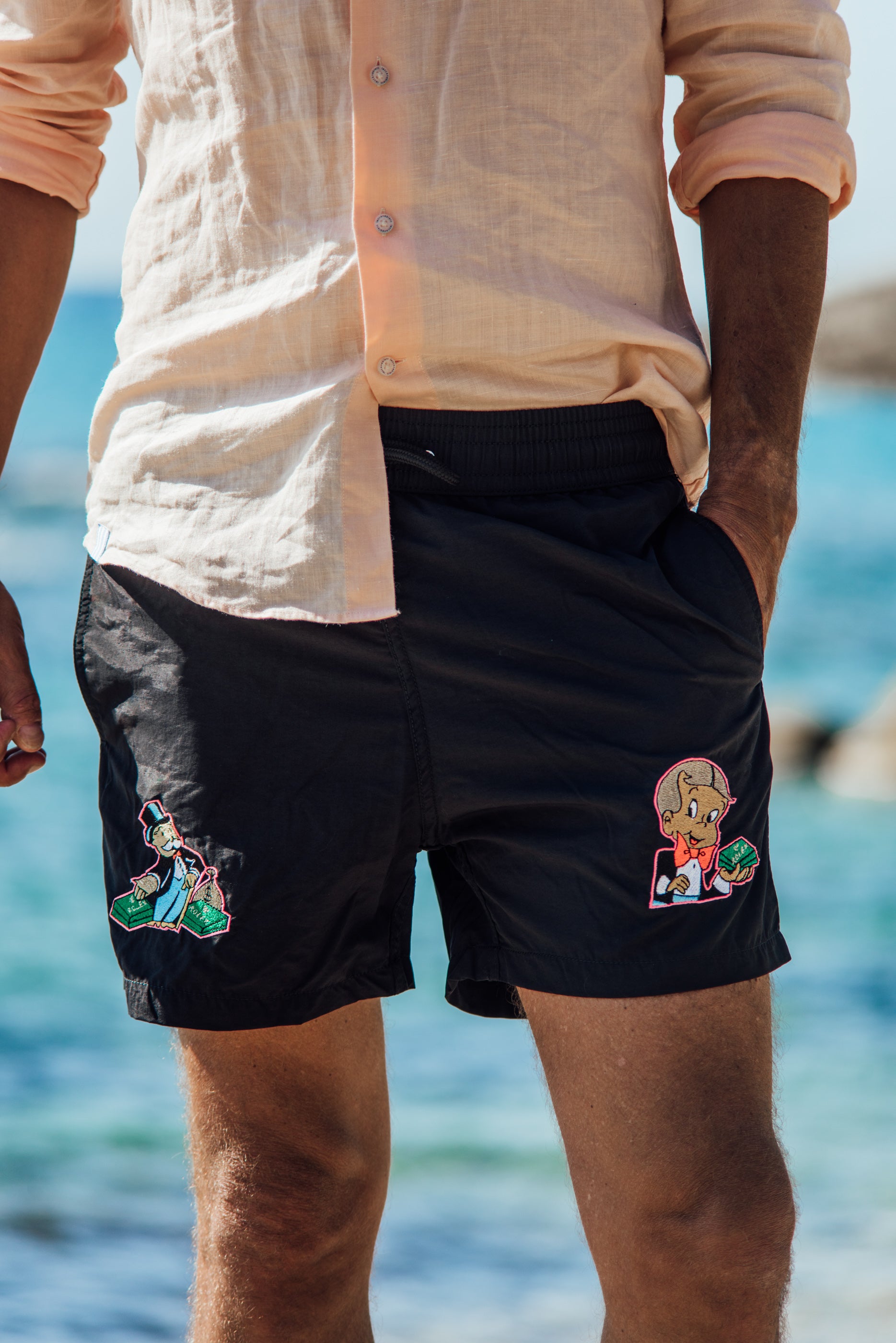 Ermitage Court Roro - Black