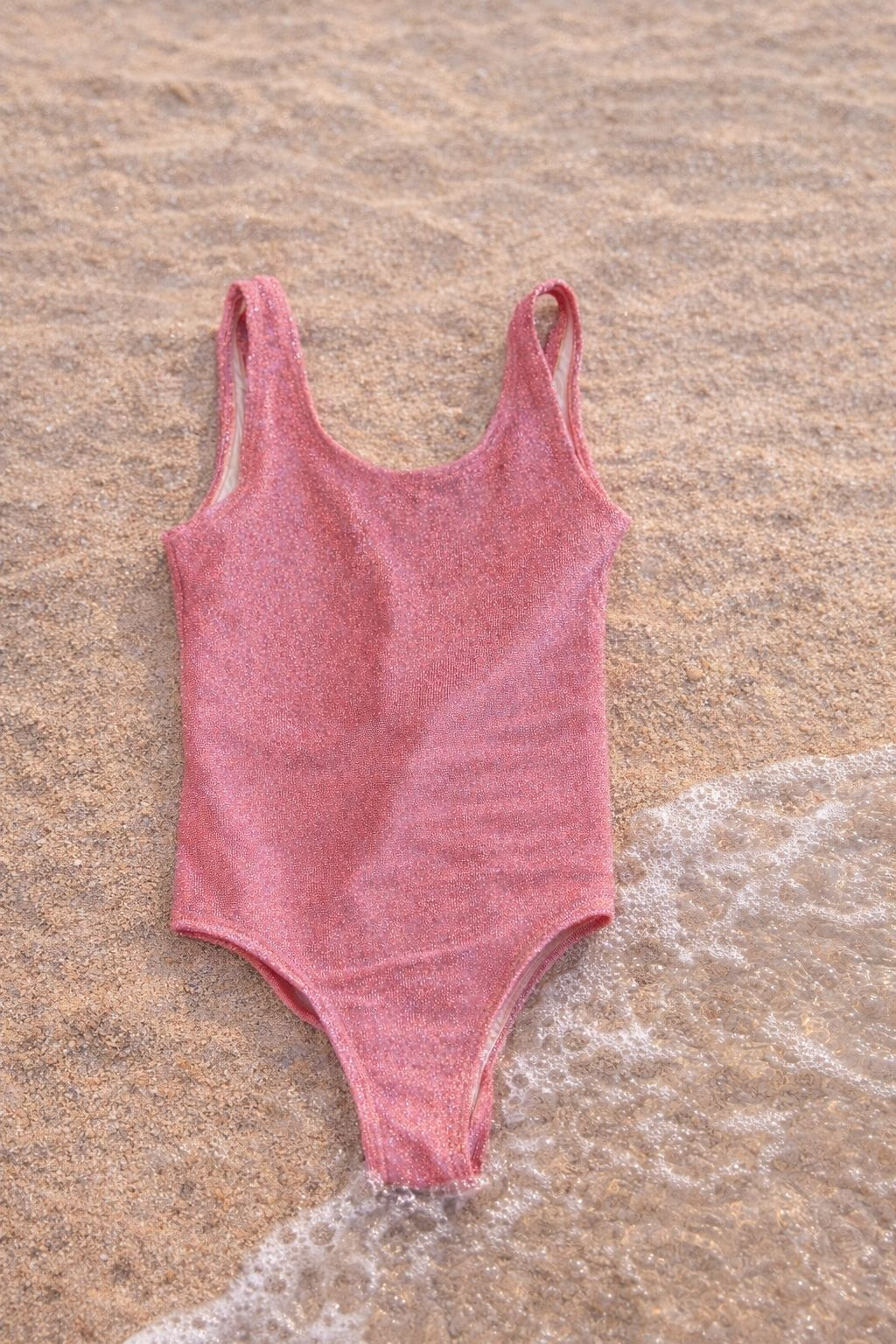 maillot enfant une pièce LUREX rose shiny

maillot de bain enfant rose brillant Les Canebiers

maillot enfant plage une pièce shiny

maillot enfant été Saint-Tropez Les Canebiers